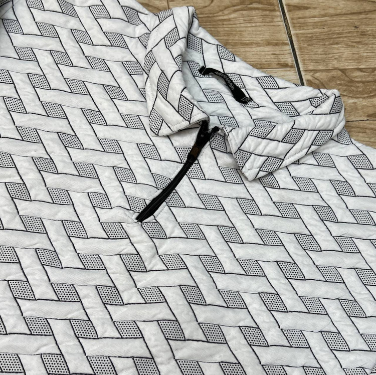 دورس یقه دار